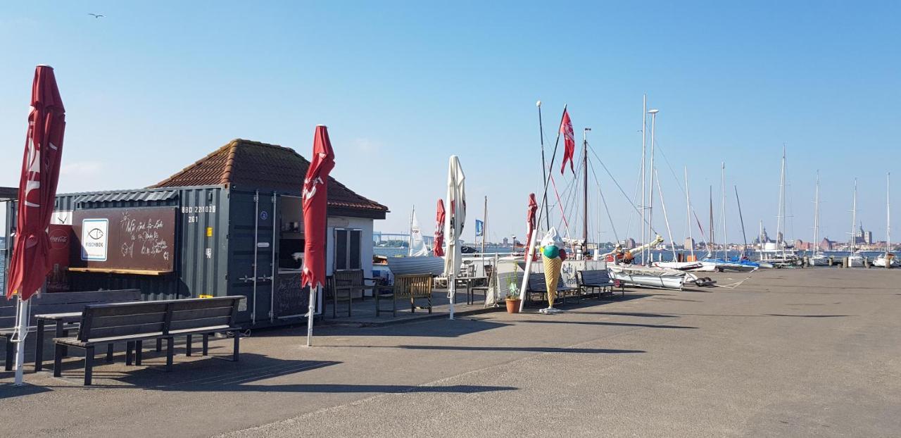 Ferienhaus Seestern Altefahr Bagian luar foto